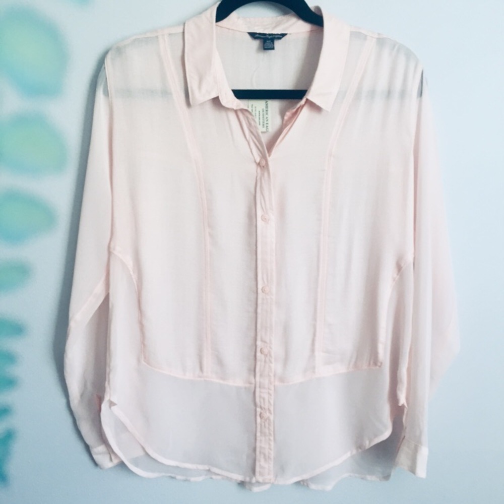 💝American Eagle Blush Button Up